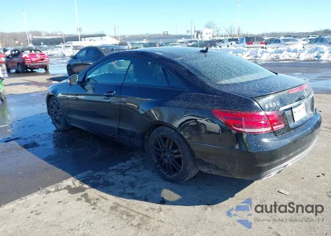 2014 Mercedes-Benz E 350 z USA, uszkodzony, nr VIN WDDKJ5KB6EF238107